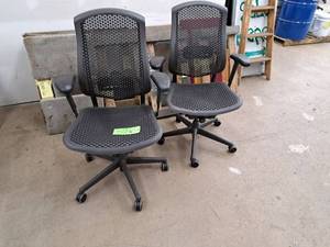 lot 229 image: Lot of (2)&nbspHERMAN MILLER CELLE OFFICE CHAIRS