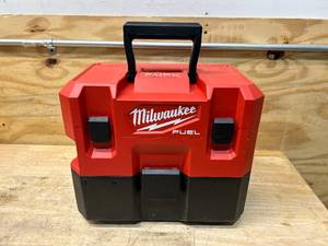 lot 12 image: MILWAUKEE M12 FUEL 12-Volt Lithium-Ion Cordless 1.6 Gal. WetDry Vacuum (Vacuum-Only)
