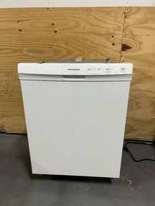 lot 52 image: FRIGIDAIRE Front Control 24-in Built-In Dishwasher (White) ENERGY STAR, 55-dBA