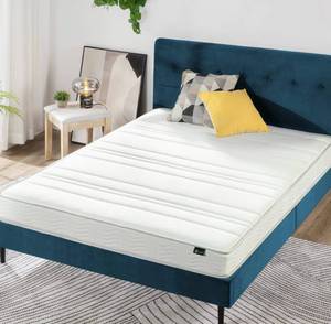 lot 7 image: ZINUS 6 Inch Foam and Spring Mattress  CertiPUR-US Certified Foams  Mattress-in-a-Box, Full (Off-White)
