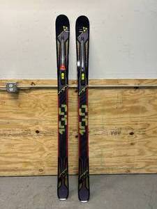 lot 5 image: FISCHER HYBRID 10.0 SKIS