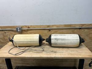 lot 104 image: Lot of 2- BoatDocking Bumpers