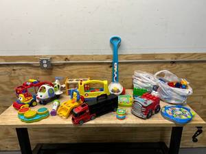 lot 105 image: Lot of Kids Toys