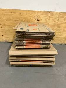 lot 87 image: Pallet of Home Depot Moving Boxes