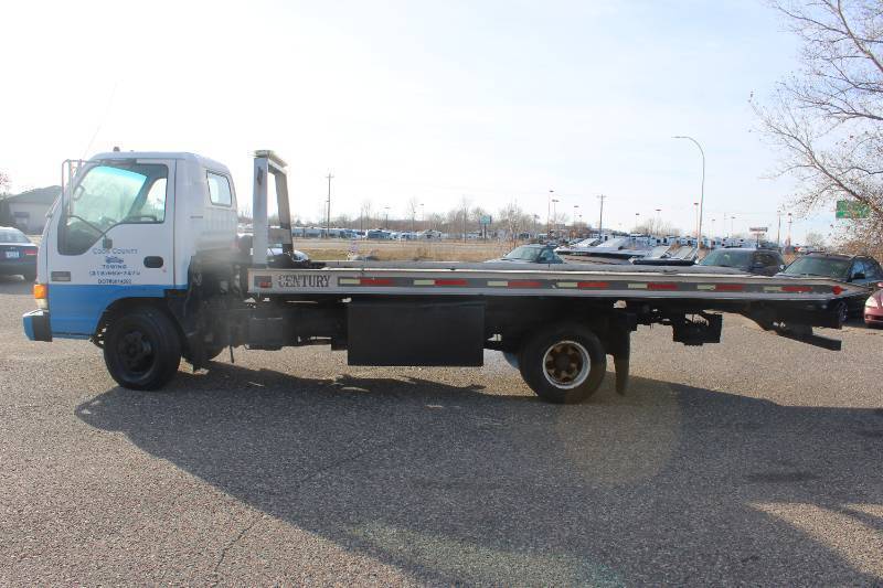 lot 1C image: 2002 GMC W4500 - Tilt Cab - DIESEL