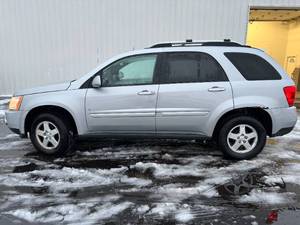 lot 10G image: 2006 Pontiac Torrent Base AWD