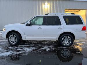 lot 4E image: 2010 Lincoln Navigator