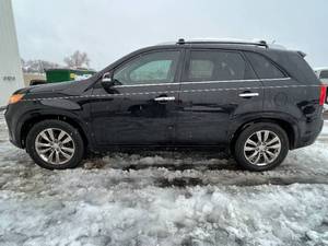 lot 2T image: 2012 Kia Sorento SX