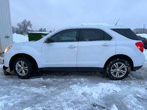 lot 3R image: 2010 Chevrolet Equinox LS