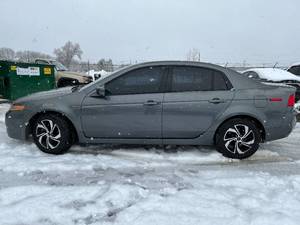 lot 4H image: 2005 Acura TL