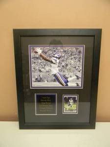 MINNESOTA VIKINGS Stefon Diggs SIGNED & CUSTOM FRAMED PIECE - WITH COA - NICE - FANTASTIC PIECE - APPROX 16 By 21 - SEE PICTURES
