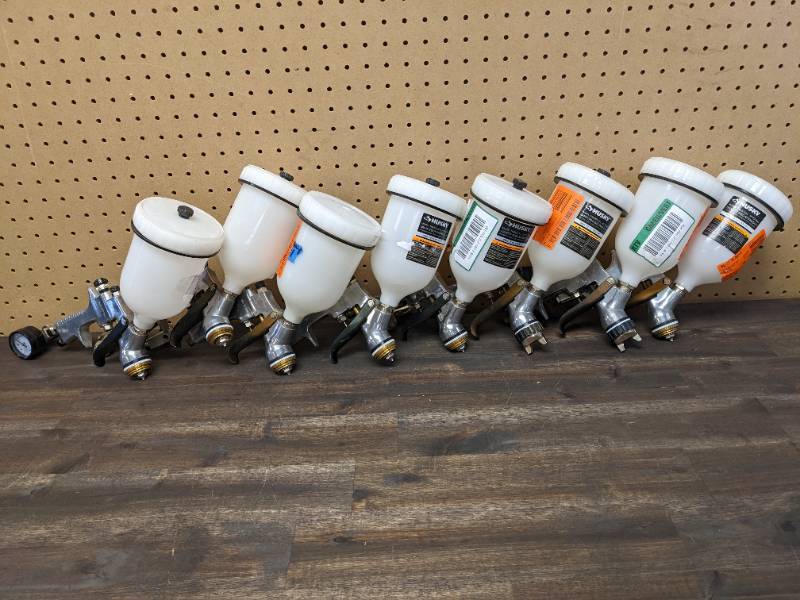 lot 162 image: Box of Various Husky Spray Guns