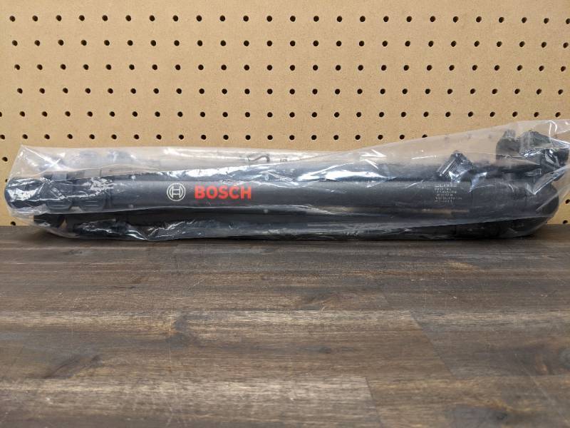 lot 25 image: Bosch Compact Tripod with Extendable Height for Use with Line Lasers, Point Lasers, and Laser Distance Tape Measuring Tools