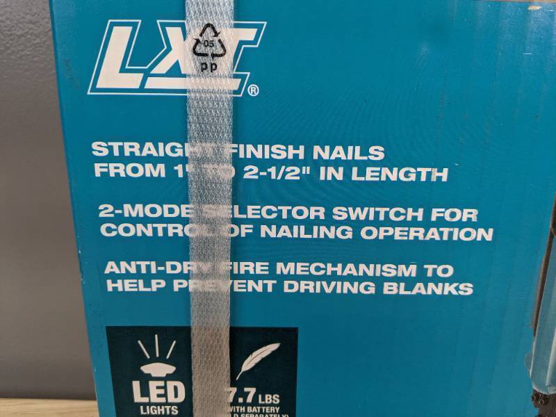 lot 21A image: Brand New Makita 18-Volt LXT Lithium-Ion 18-Gauge Cordless Brad Nailer 