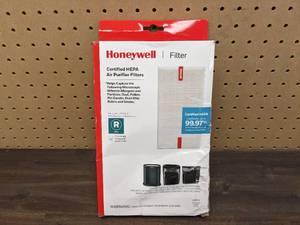 lot 116 image: Honeywell True HEPA Replacement Filter R