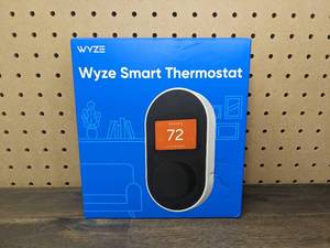 lot 166 image: Wyze 7-Day Smart Programmable Thermostat