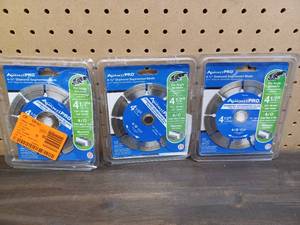 lot 71 image: Set of 3 Avanti Pro 4.5 in. Segmented Diamond Blades