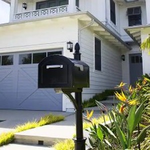 lot 126 image: Architectural Mailboxes Centennial Black, Extra Large, Steel, Post Mount Mailbox with Premium Silver Handle and Flag
