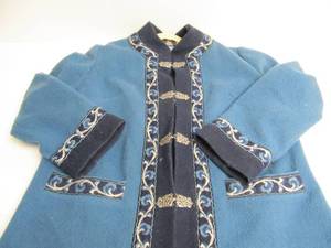lot 95 image: Vintage Fjord Fashion Winter Nordic Wool Sweater - Blue