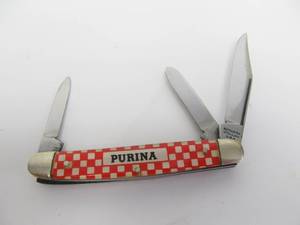 lot 12 image: Near Mint Vintage PURINA Feeds Advertising Pocket Knife