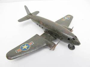 lot 14 image: Vintage 1950s Pressed Steel MARX Toy US Airplane