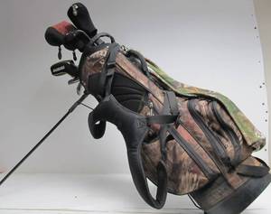 lot 68 image: Nice Set of Mens ADAMS Golf Clubs in Camo Bag