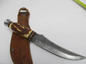 lot 189 image: Vintage Japan MONARCH BowieHunting Knife wLeather Sheath