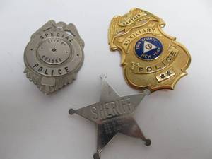 lot 208 image: Estate Lot of 3 Vintage Badges