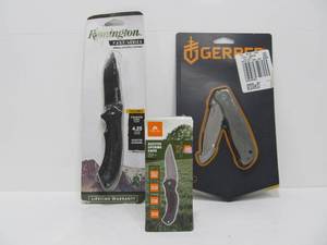 lot 240 image: 3 Brand New Lockback Folding Knives