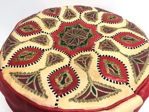 lot 28 image: Awesome Vintage Circa 1970s Genuine Leather Moroccan Pouf Chair Ottoman Footstool