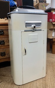 lot 340 image: Excellent Clean Mid Century WESTINGHOUSE Roaster wOriginal Cabinet Stand
