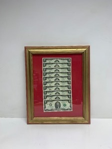 lot 307 image: Framed Set of Uncirculated Consecutive 2 Dollar Bills