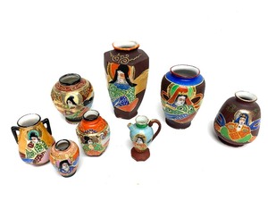 lot 343 image: Great Collection of Vintage 1930s-40s era Hand Painted Japanese Satsuma Small Vases