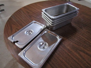 (4) 14 SS Pans 4 Deep (2) Lids