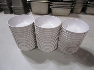 (44) 5 Bowls