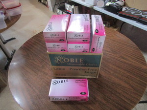 1,600 Latex Gloves Sz Large