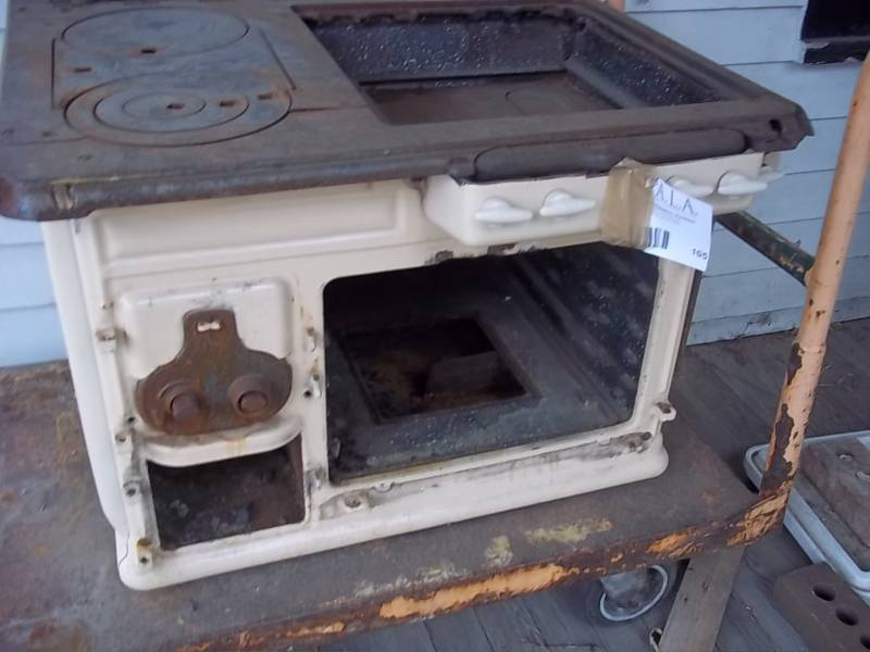 Incomplete Antique Cast Iron Cookin...