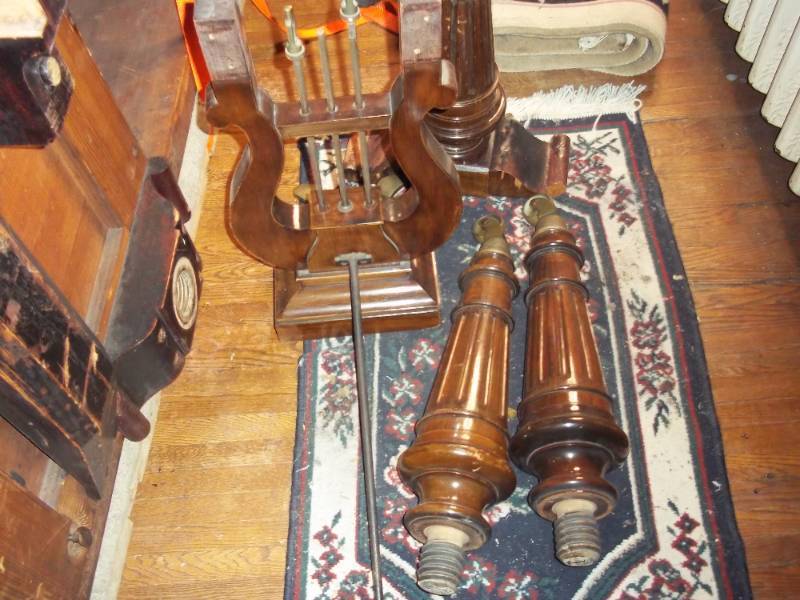 Grand piano disassembled for remova...