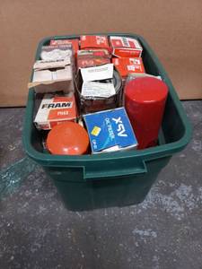 lot 17 image: Large Assortment of Oil Filters