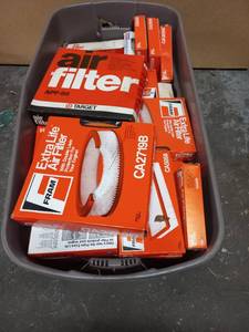 lot 20 image: Bin of Assorted Air Filters