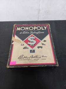 lot 30 image: Vintage Monopoly Game