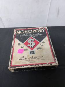 lot 31 image: Vintage Monopoly Game