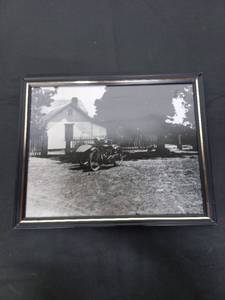 lot 52 image: Old Photograph