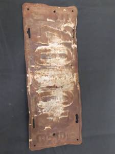 lot 57 image: Antique License Plate for 1918