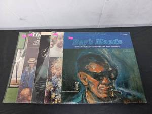lot 68 image: 5 Vinyl Records