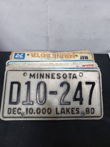 lot 74 image: Assortment of 10 Old MN License Plates