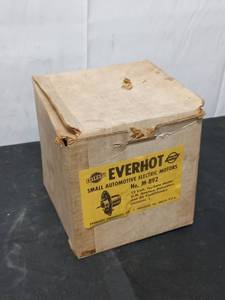lot 126 image: 5 Everhot Small Automotive Electric Motors