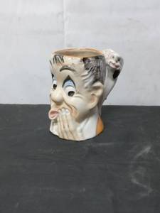 lot 132 image: Vintage Mug