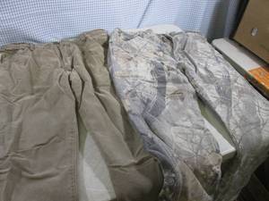 lot 174 image: (CSB) 2 Pair Wrangler Rugged Wear L...