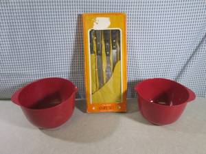 lot 230 image: (C-2) 5pc Kitchen Knife Set with Wo...
